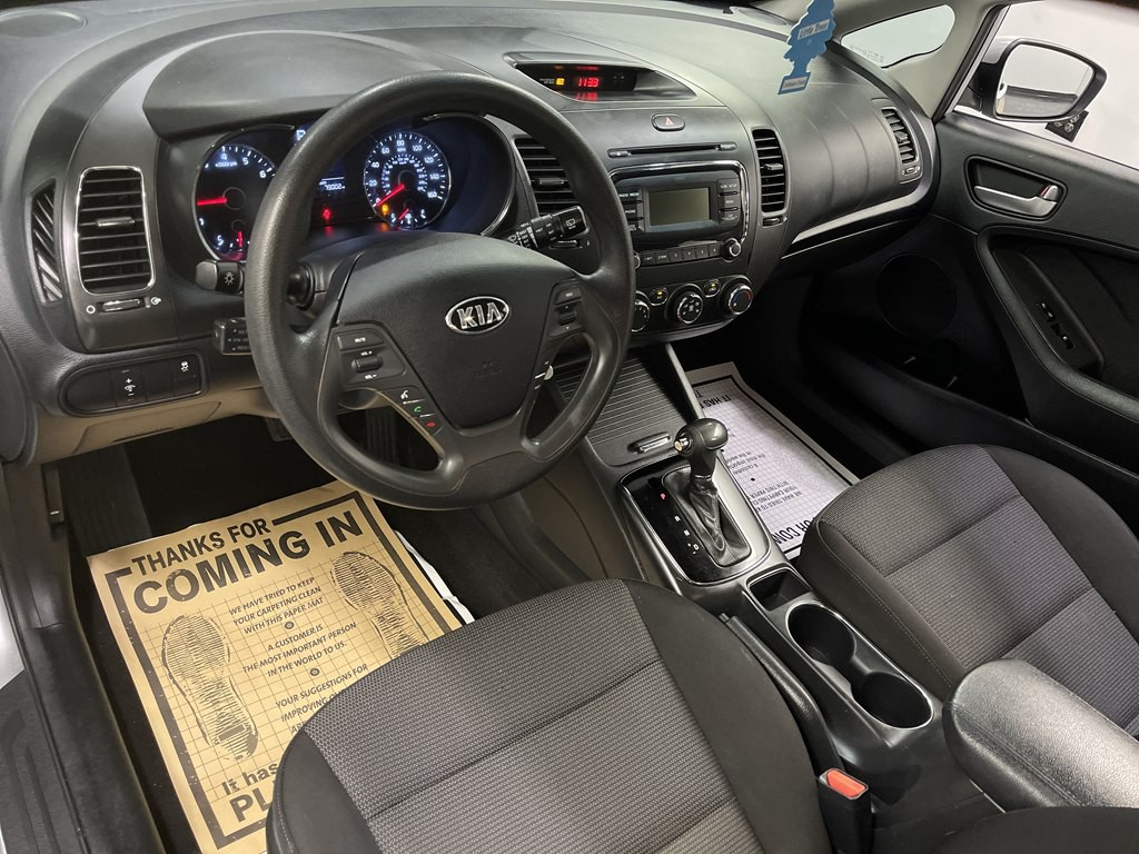 2017 Kia Forte Image 9