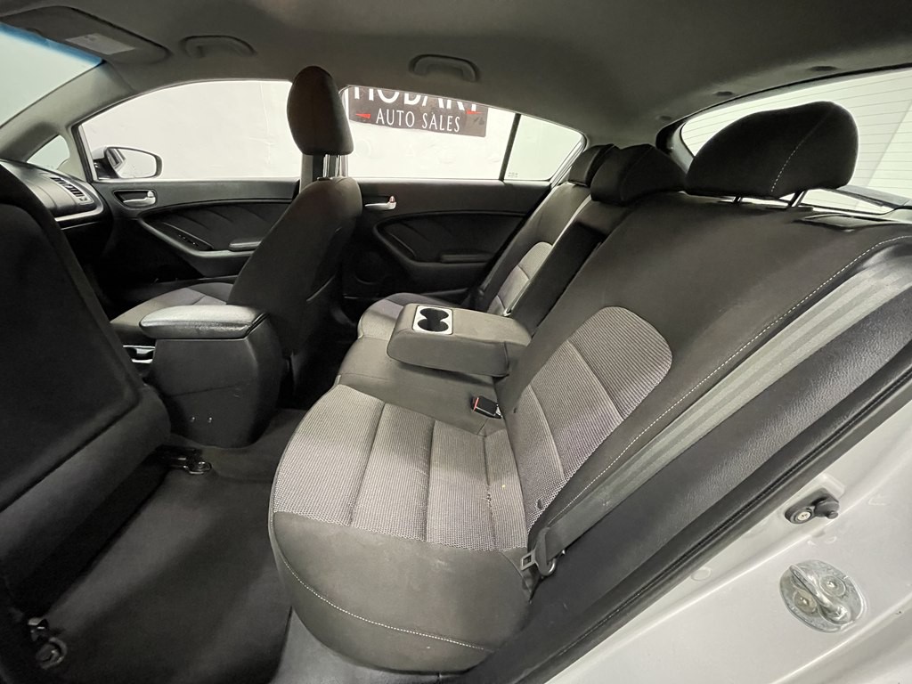 2017 Kia Forte Image 13