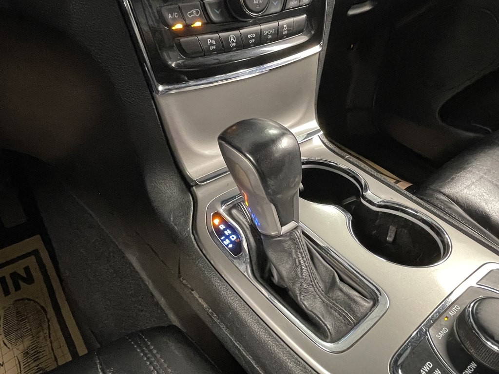 2022 Jeep Grand Cherokee Image 21