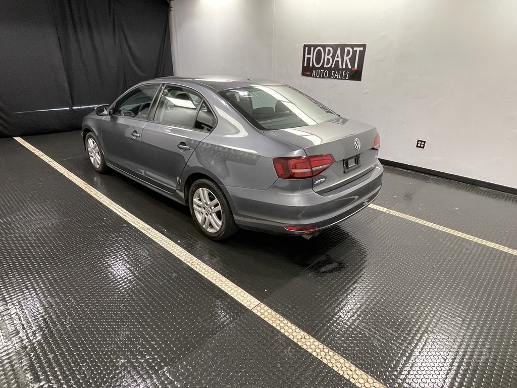 2018 Volkswagen Jetta Image 4