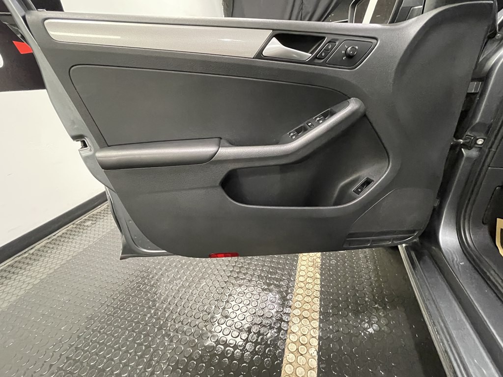 2018 Volkswagen Jetta Image 7