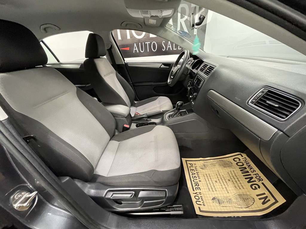 2018 Volkswagen Jetta Image 11