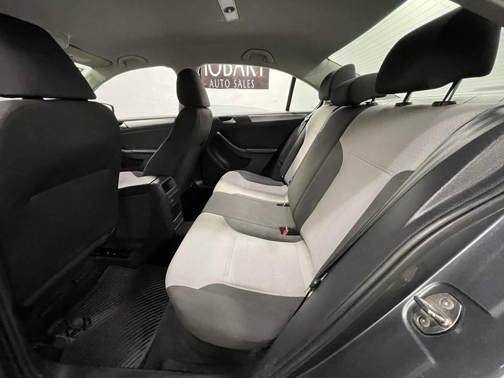 2018 Volkswagen Jetta Image 12