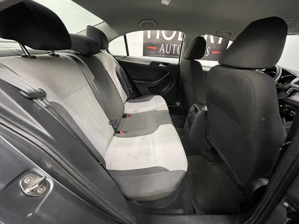 2018 Volkswagen Jetta Image 14