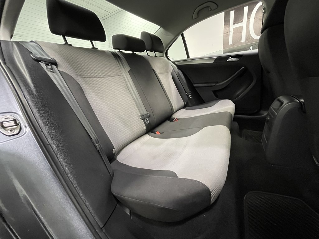 2018 Volkswagen Jetta Image 15