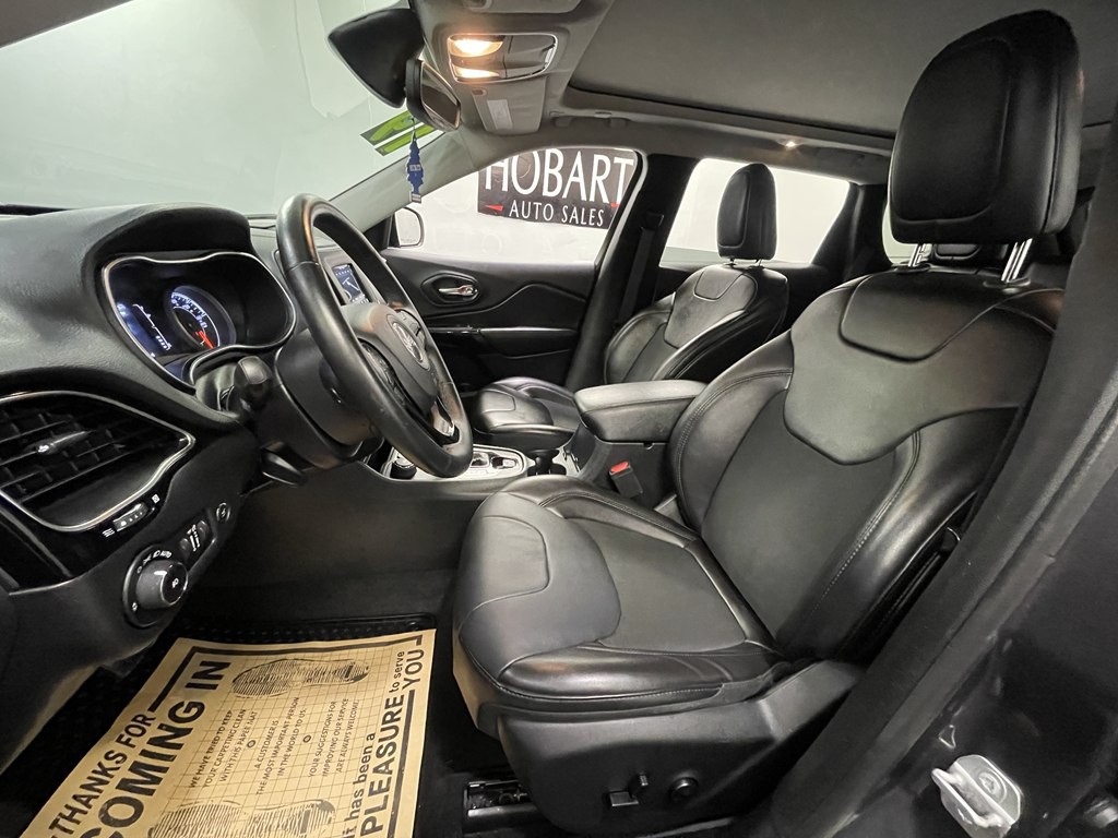 2019 Jeep Cherokee Image 8