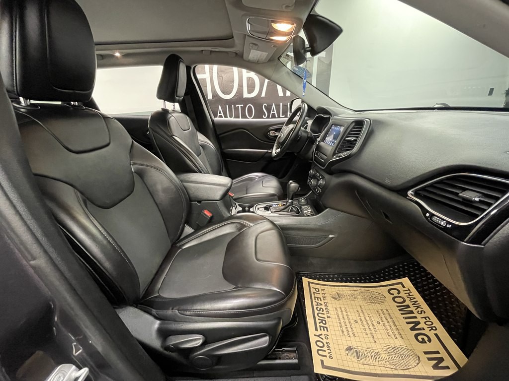 2019 Jeep Cherokee Image 10