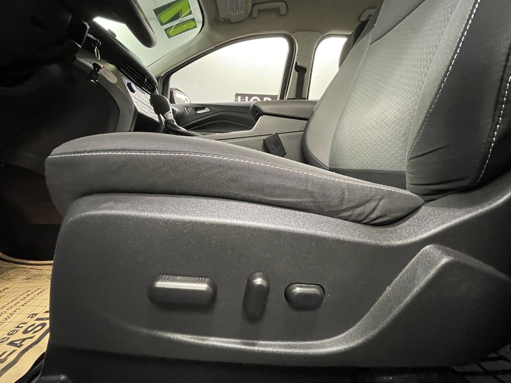 2017 Ford Escape Image 9