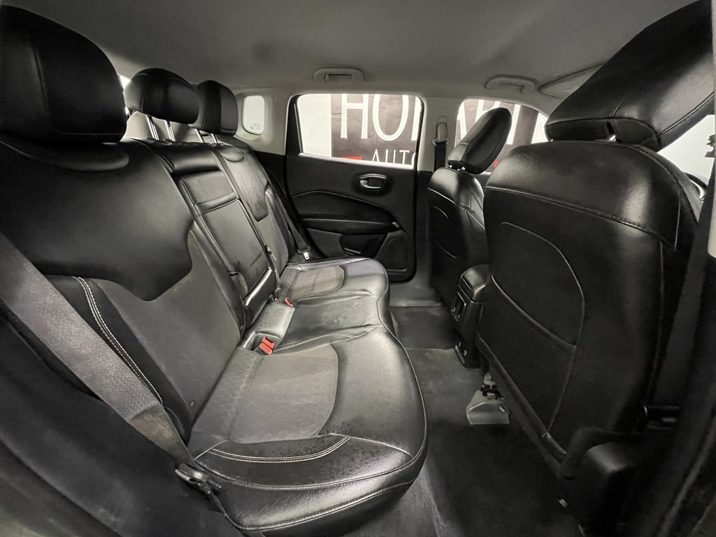 2018 Jeep Compass Image 16