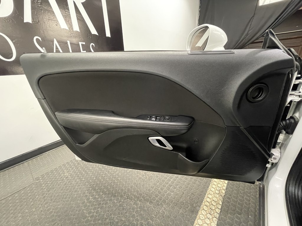 2022 Dodge Challenger Image 7
