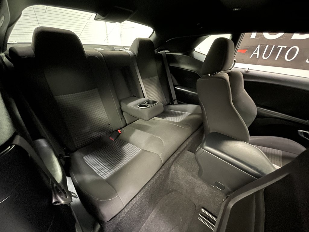 2022 Dodge Challenger Image 15