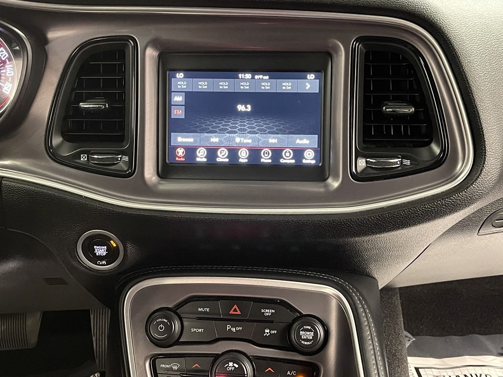 2022 Dodge Challenger Image 17