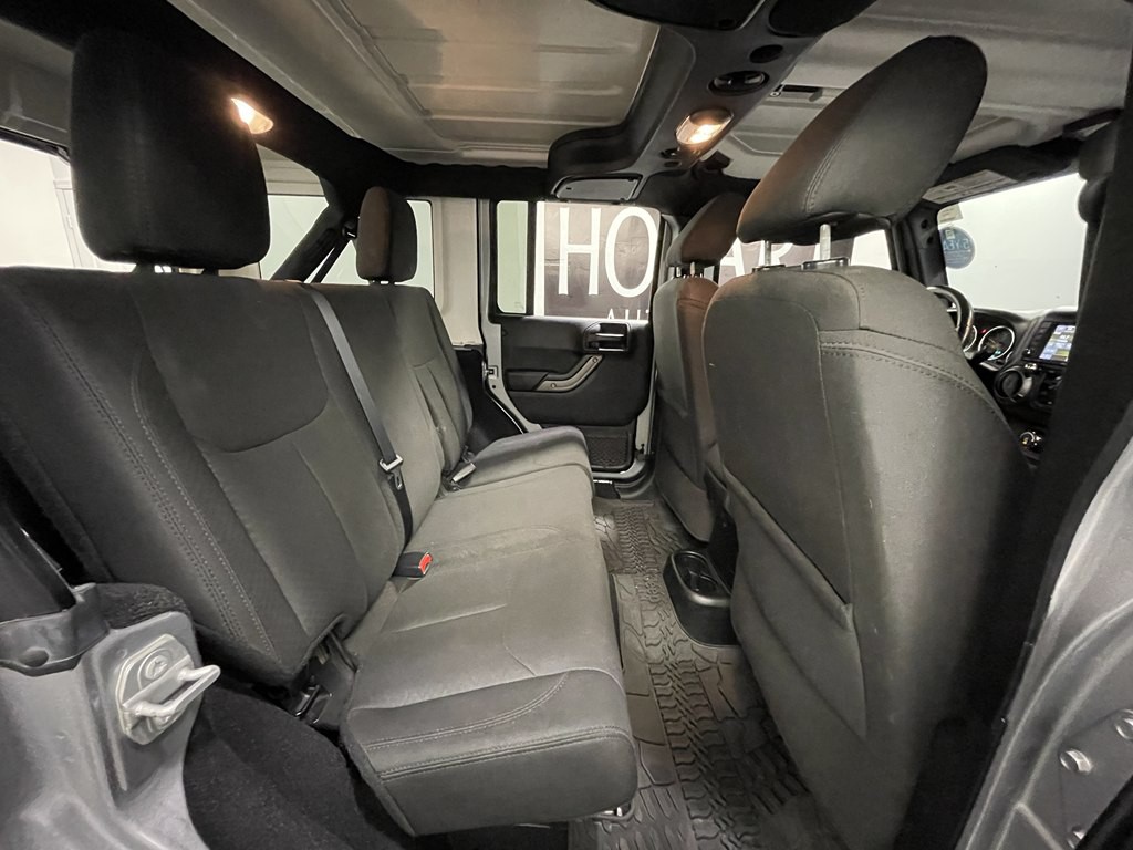 2017 Jeep Wrangler Unlimited Image 14