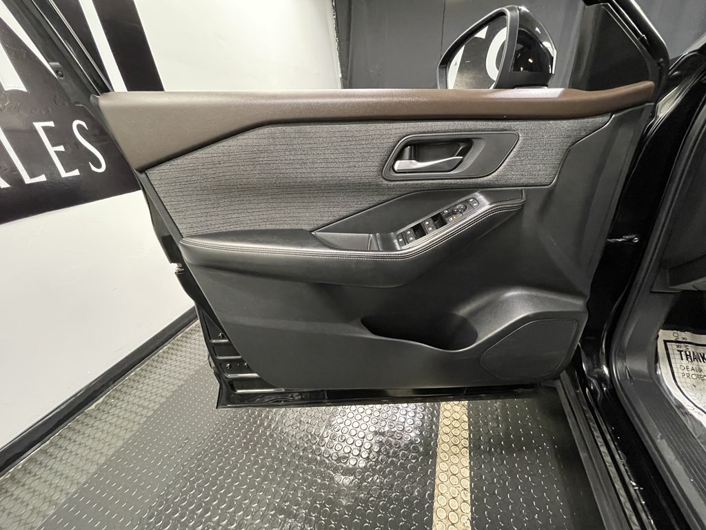2023 Nissan Rogue Image 7