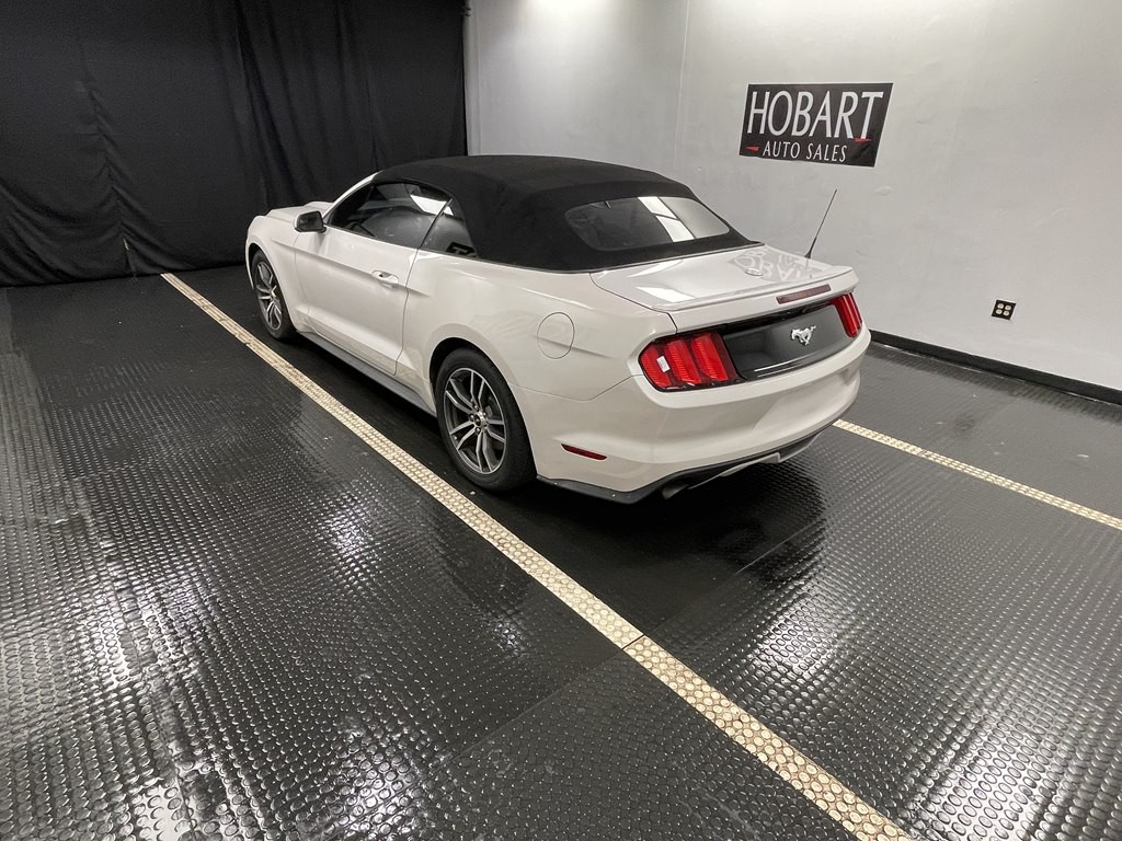 2017 Ford Mustang Image 4