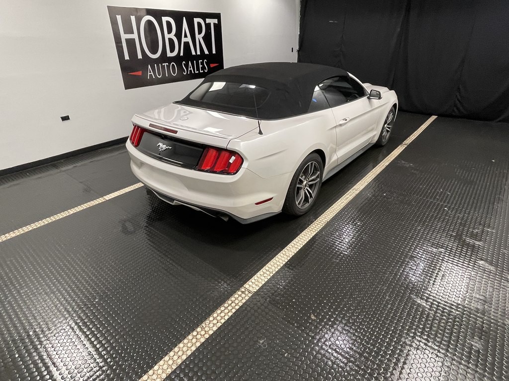 2017 Ford Mustang Image 6