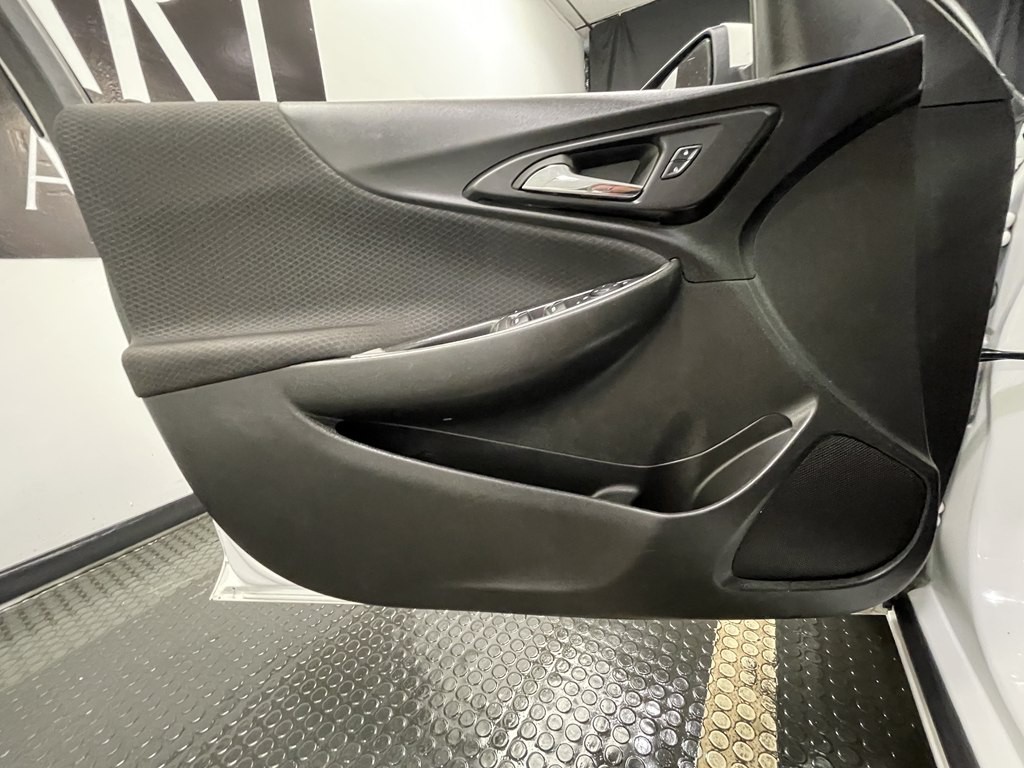 2023 Chevrolet Malibu Image 7