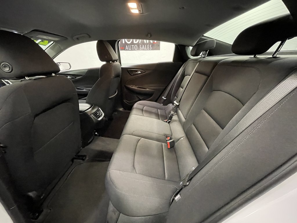 2023 Chevrolet Malibu Image 12