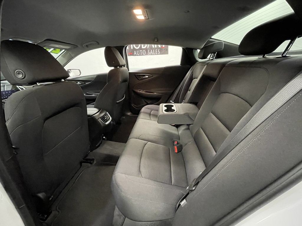 2023 Chevrolet Malibu Image 13