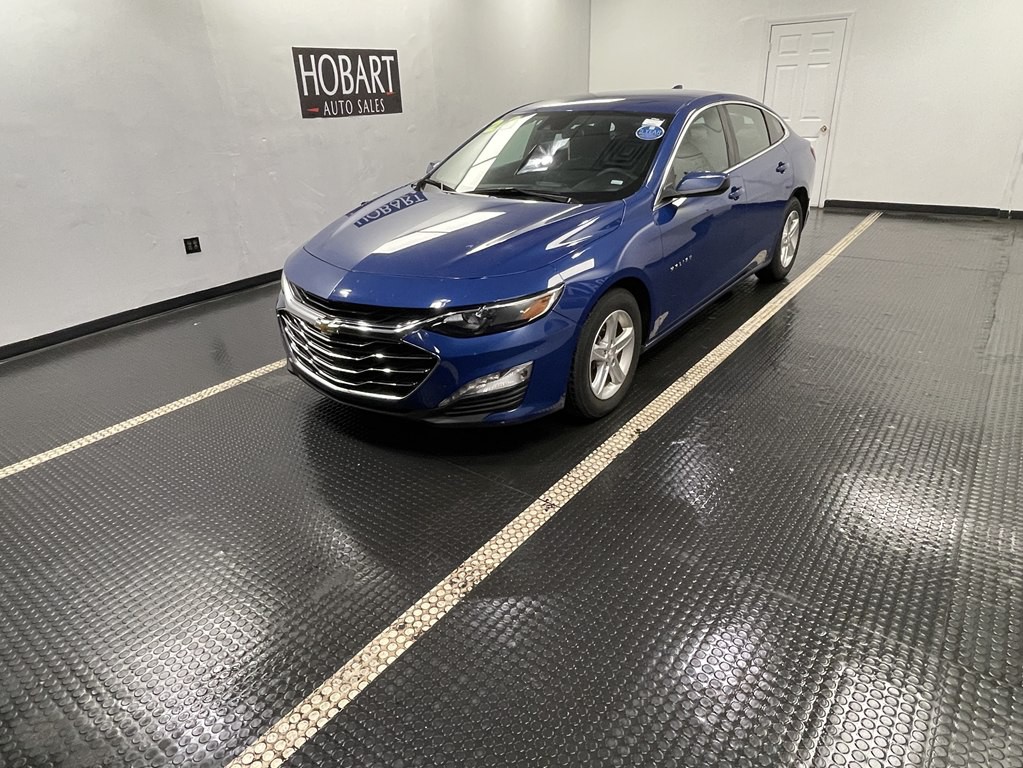 2023 Chevrolet Malibu Image 3