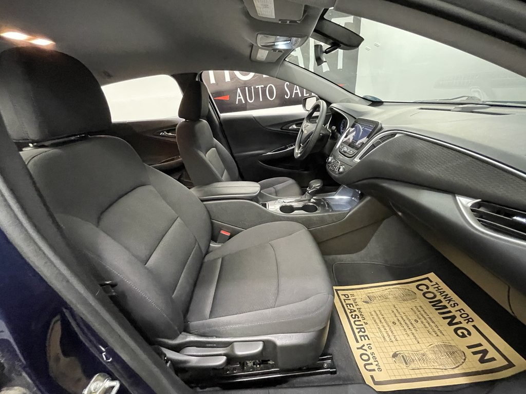 2022 Chevrolet Malibu Image 11