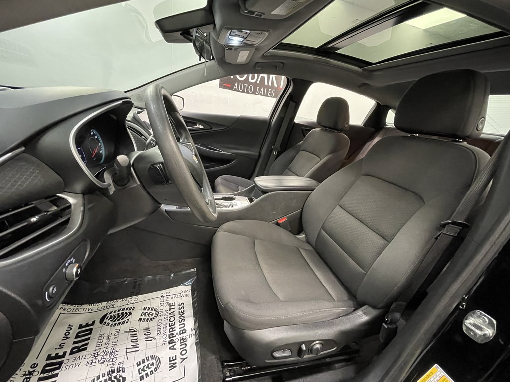 2023 Chevrolet Malibu Image 8