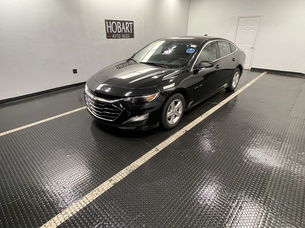 2023 Chevrolet Malibu Image 3