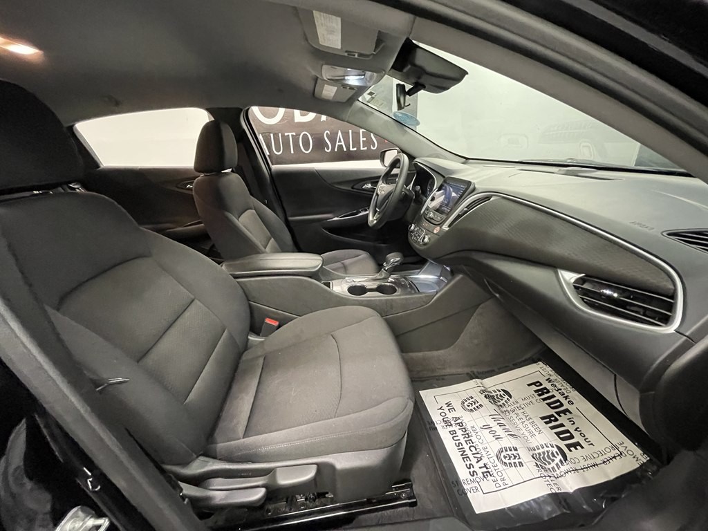 2023 Chevrolet Malibu Image 12