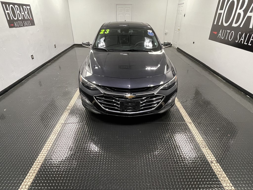 2023 Chevrolet Malibu Image 2