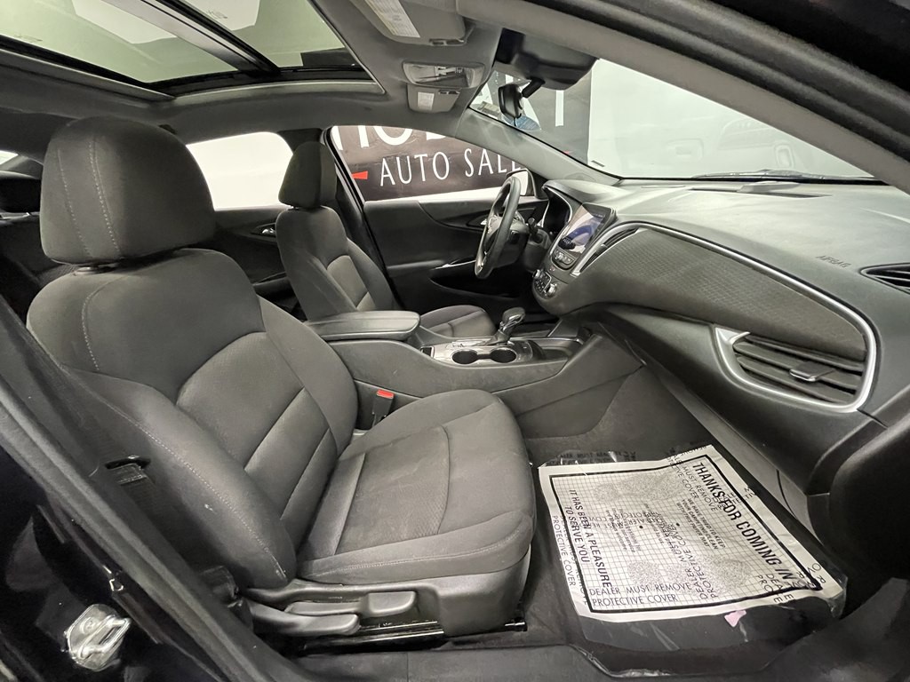 2023 Chevrolet Malibu Image 10