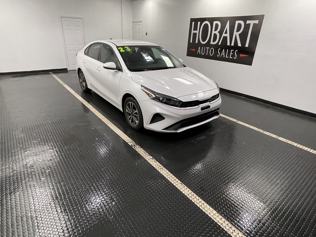 2023 Kia Forte Image 1