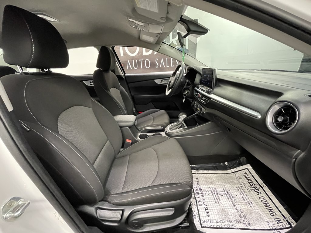 2023 Kia Forte Image 10