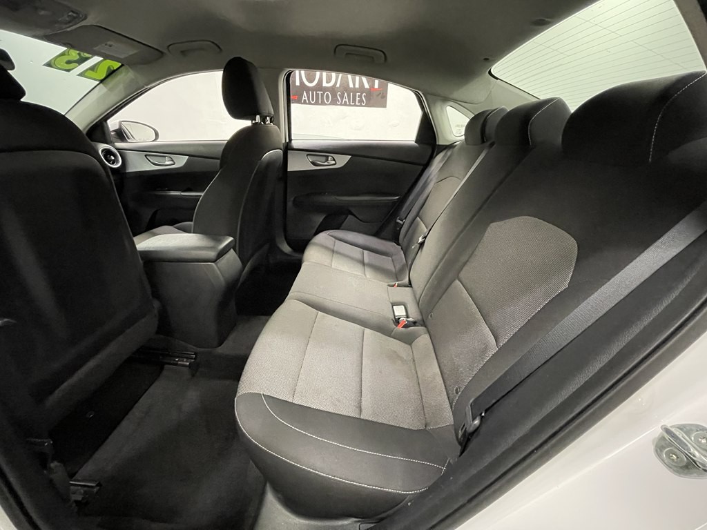 2023 Kia Forte Image 12
