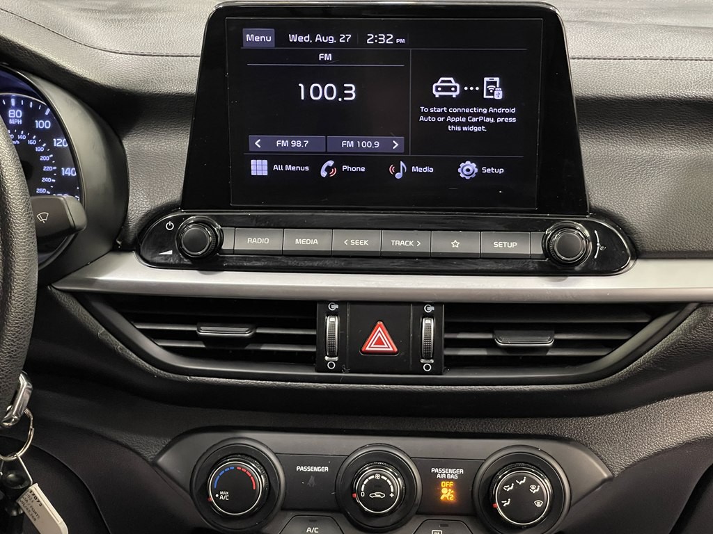 2023 Kia Forte Image 17