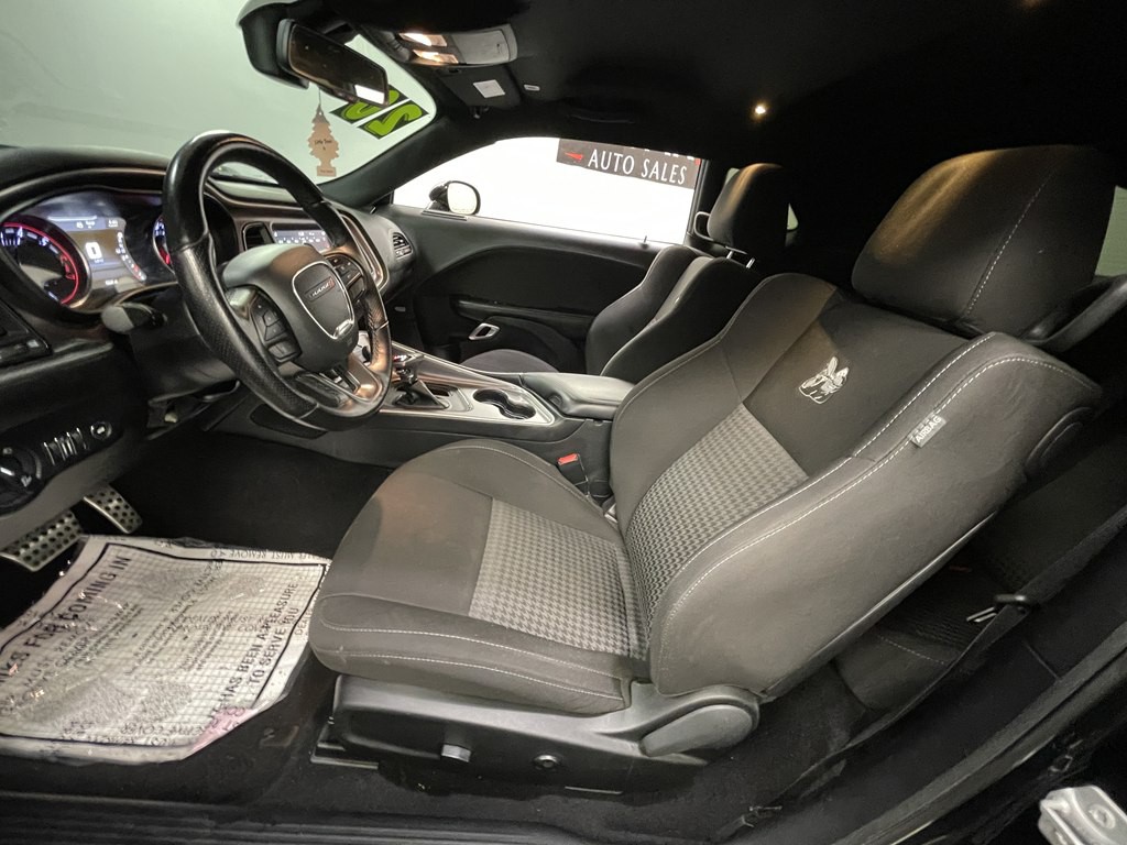 2020 Dodge Challenger Image 8