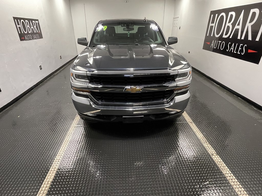 2019 Chevrolet Silverado 1500 Image 2