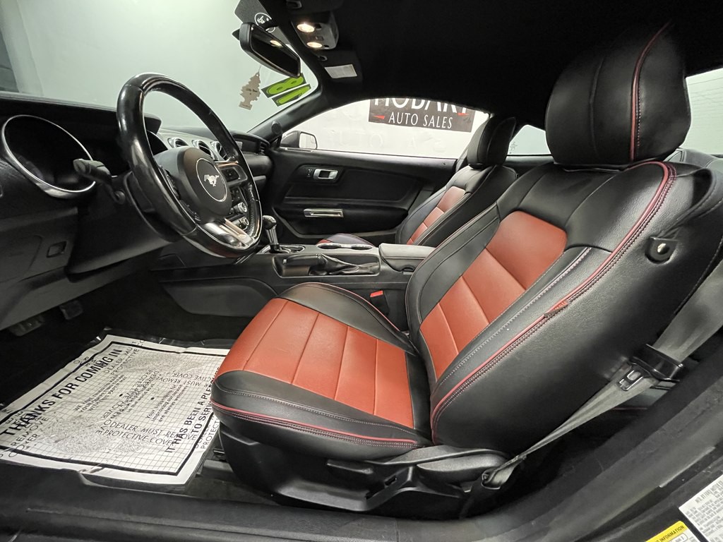 2018 Ford Mustang Image 8