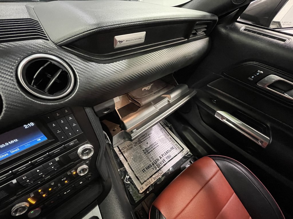2018 Ford Mustang Image 18
