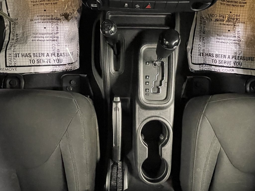 2016 Jeep Wrangler Unlimited Image 14