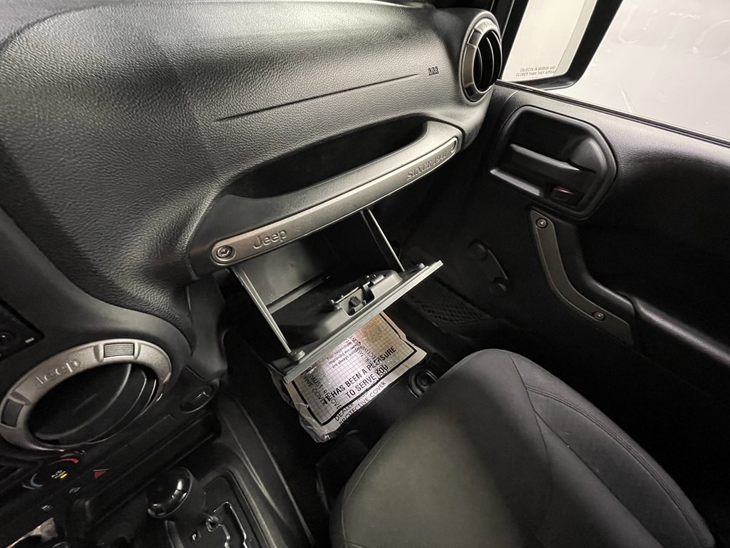 2016 Jeep Wrangler Unlimited Image 16