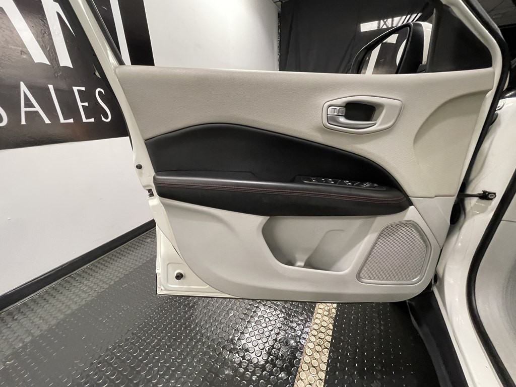 2019 Jeep Compass Image 7
