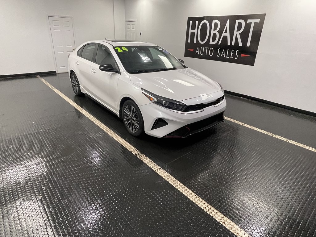 2023 Kia Forte Image 1