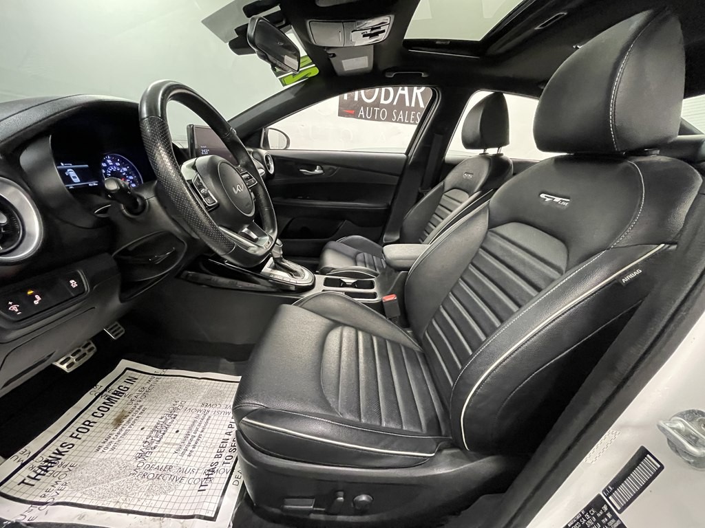 2023 Kia Forte Image 8