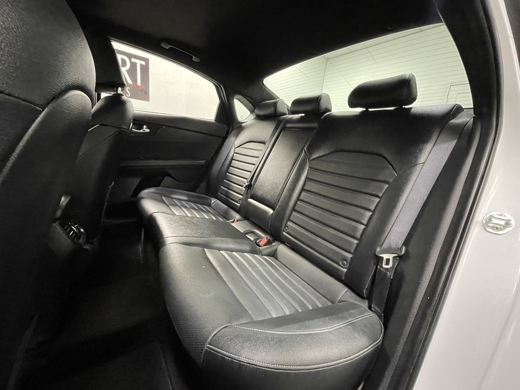 2023 Kia Forte Image 13