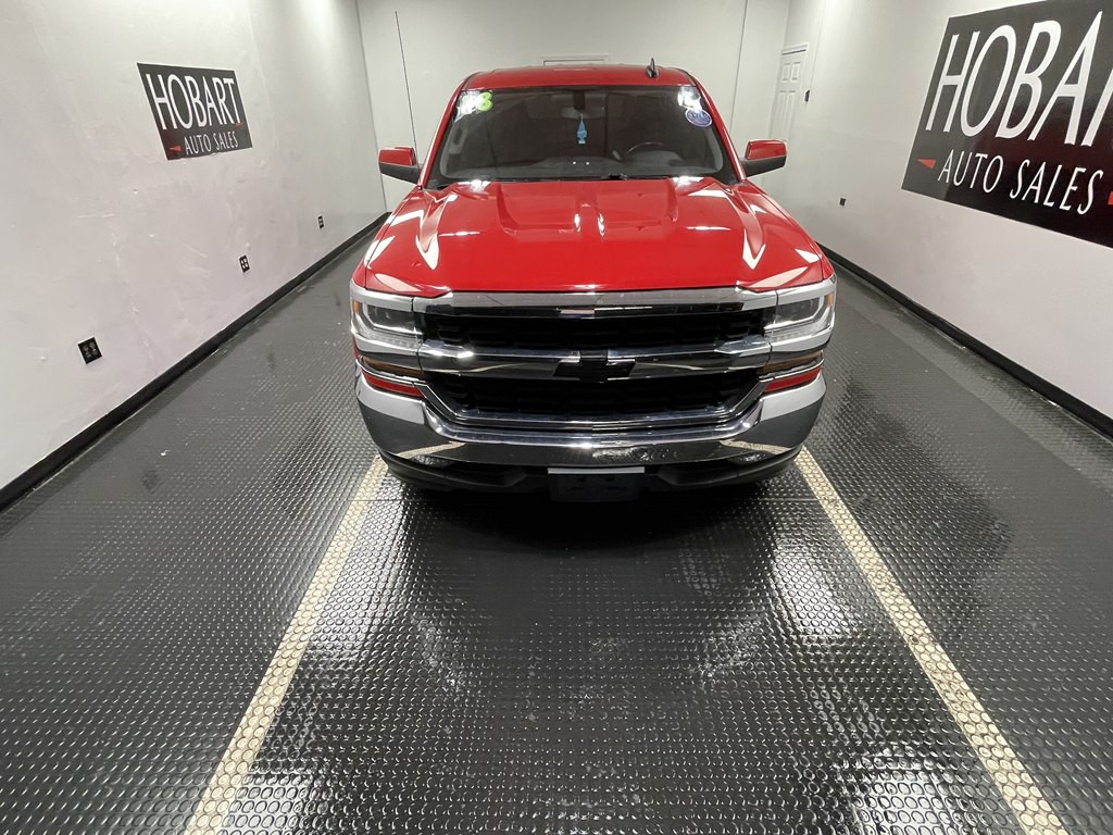 2018 Chevrolet Silverado 1500 Image 2