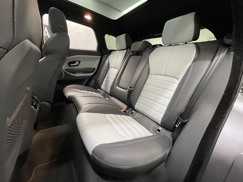 2017 Land Rover Range Rover Evoque Image 16