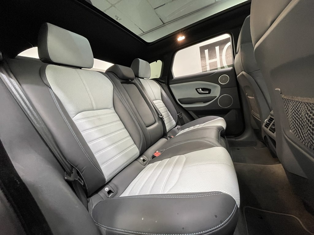 2017 Land Rover Range Rover Evoque Image 17