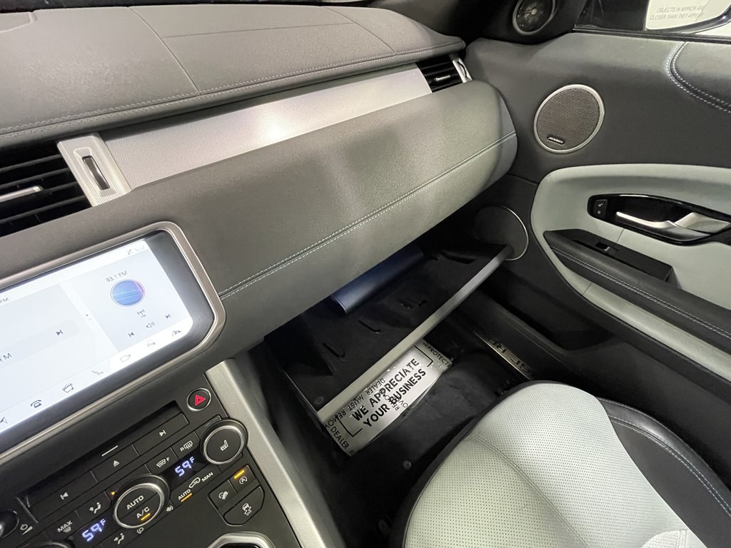 2017 Land Rover Range Rover Evoque Image 24