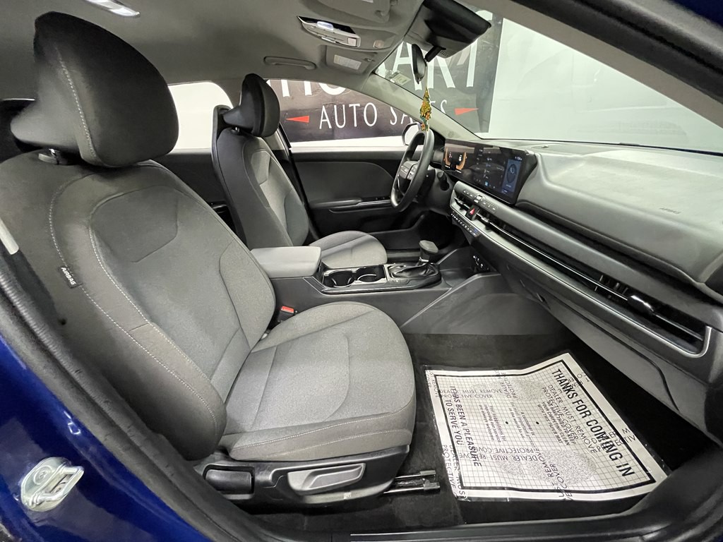 2025 Kia K4 Image 11