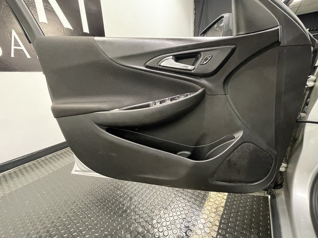 2021 Chevrolet Malibu Image 7